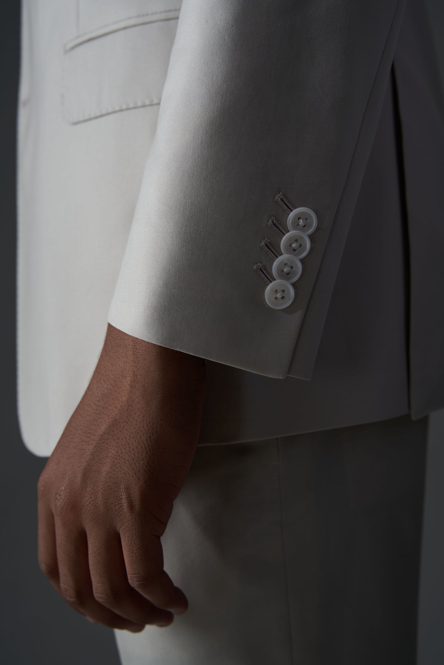 Loro Piana Capolavoro Off-White Summer Suit