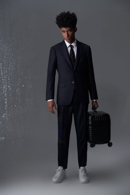 Zegna Deep Navy Travel-Friendly Bespoke Suit | Niviosuits
